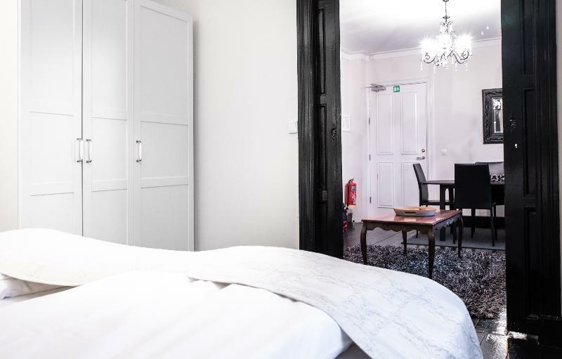 Luna Hotel Apartments Amtmannsstigur Рейкявик Екстериор снимка